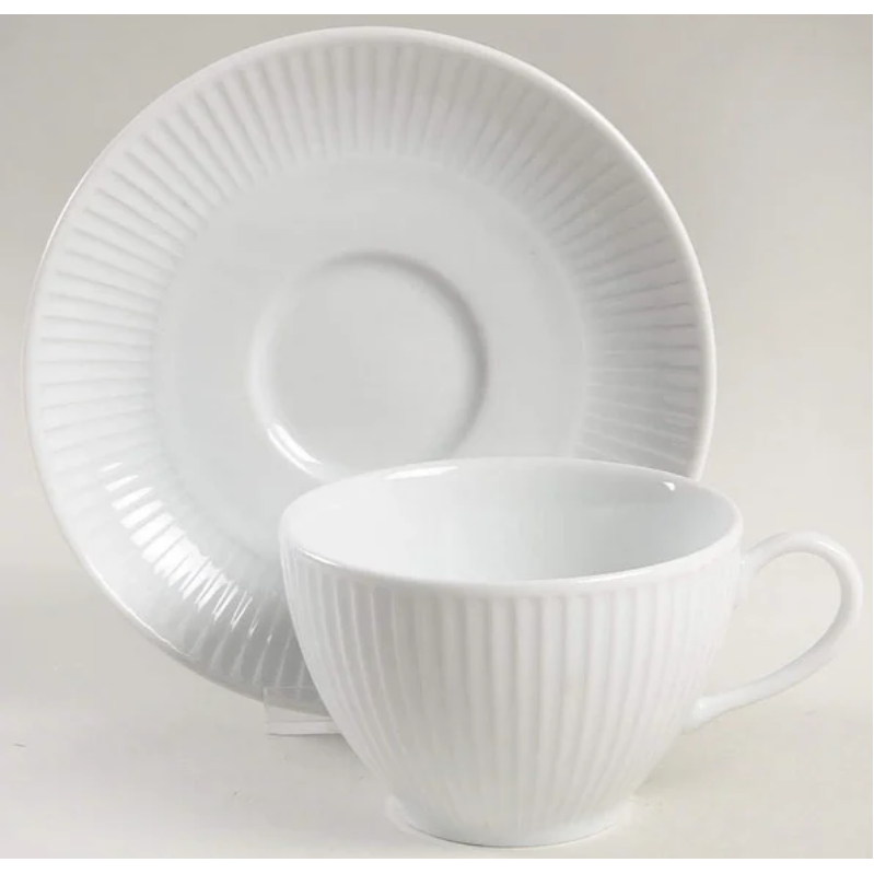 Plisse Cups & Saucers