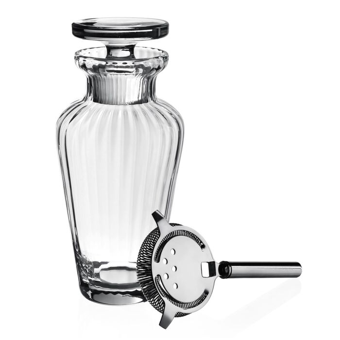 Corinne - Cocktail Shaker with Strainer