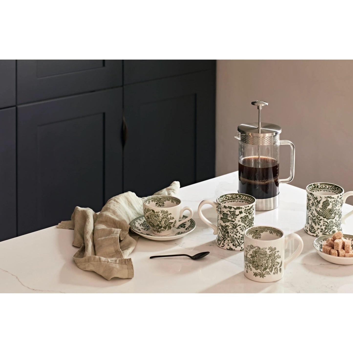 Dark Green Asiatic Pheasants Half Pint Mug