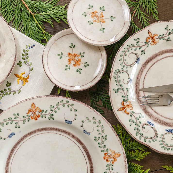 Medici Dinnerware Collection