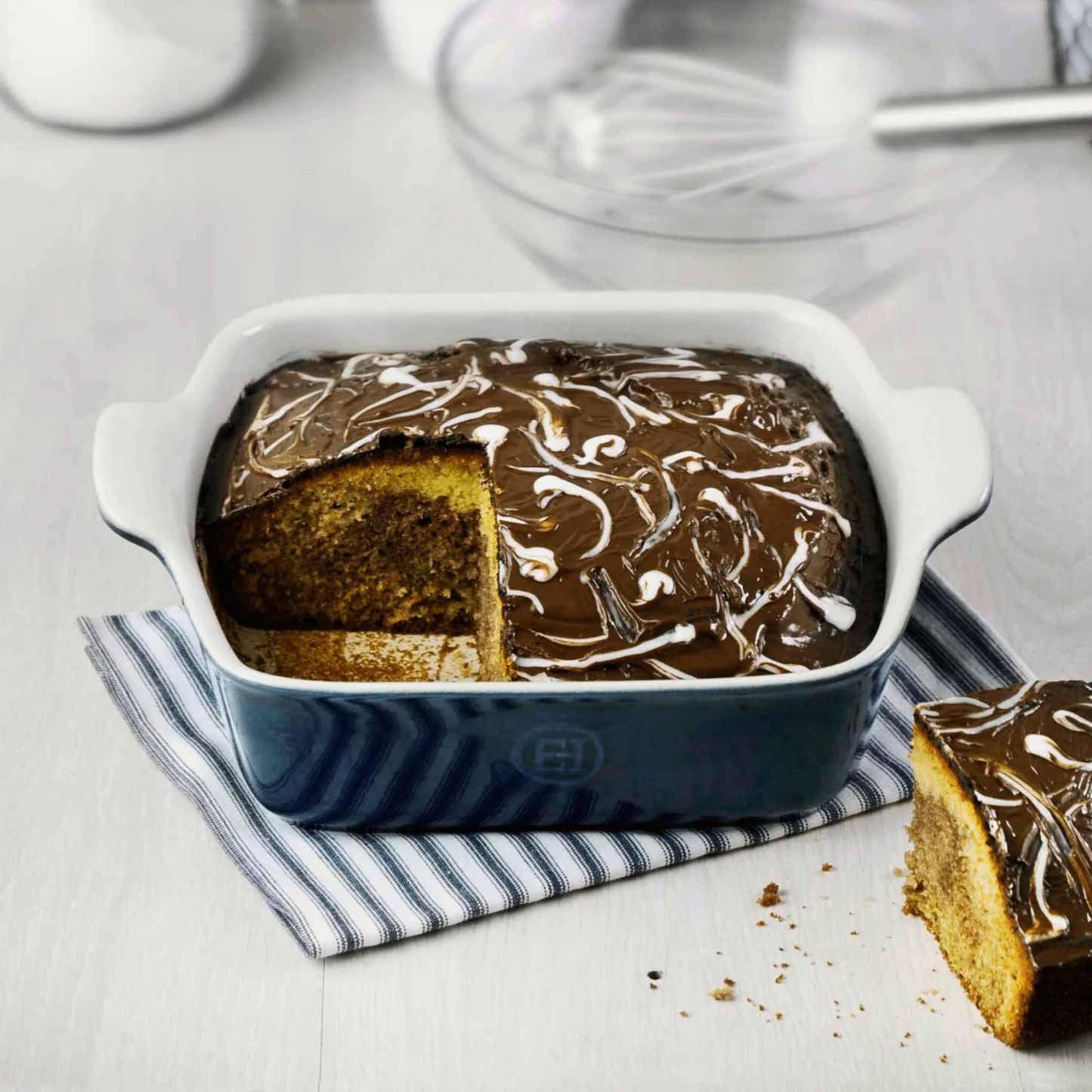 Modern Classics Bakeware - Twilight
