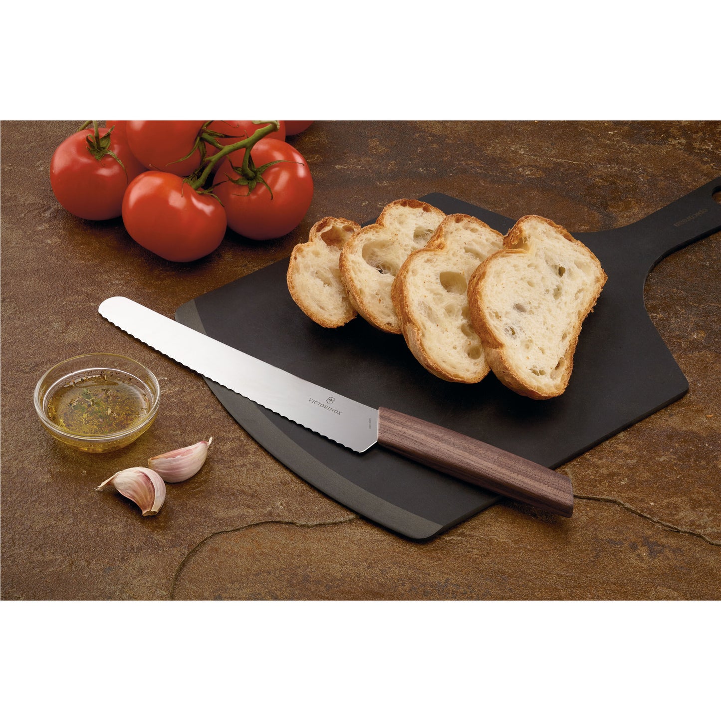 Swiss Modern Bread and Pastry Knife