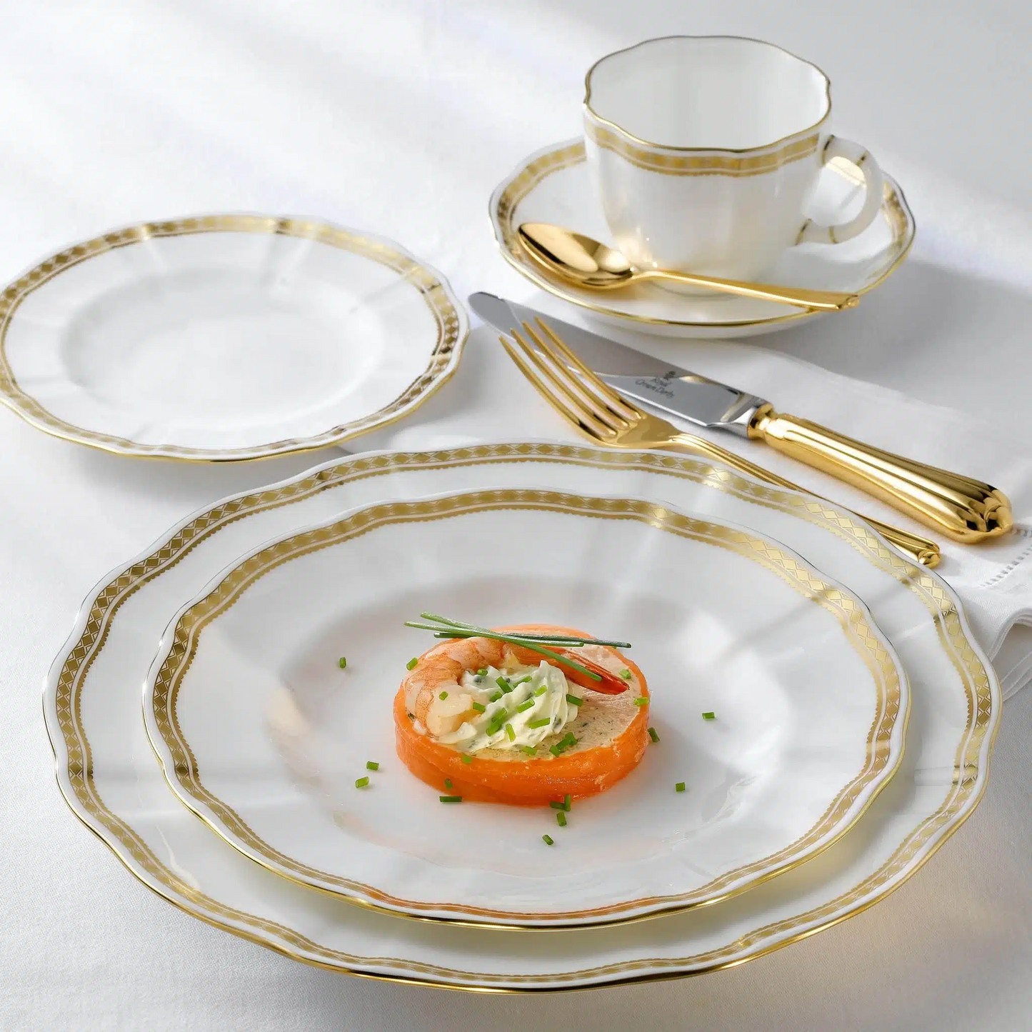 Carlton - Gold Dinnerware Collection