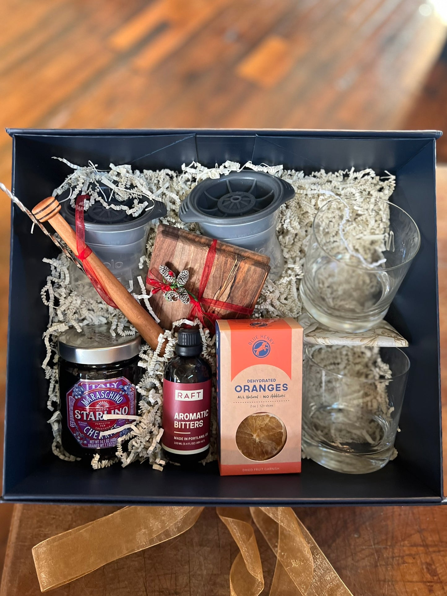 Old Fashioned Gift Box 2024