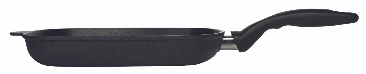 Swiss Diamond 11" x 11" nonstick grill pan