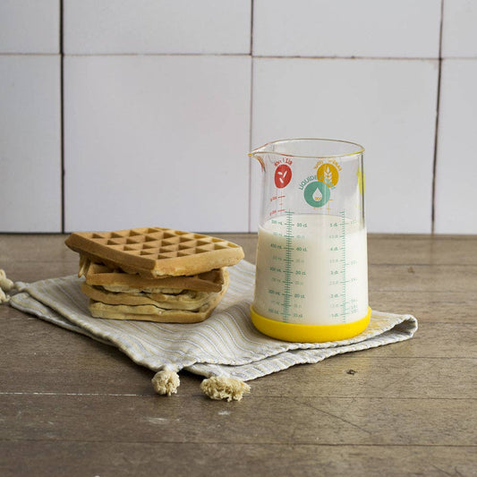 Glass Measuring Pitcher - Medium / 17oz