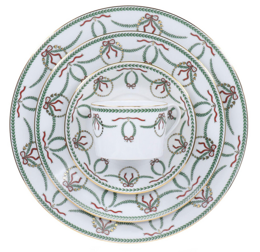 Royal Limoges Cheverny Noel Dessert Plate