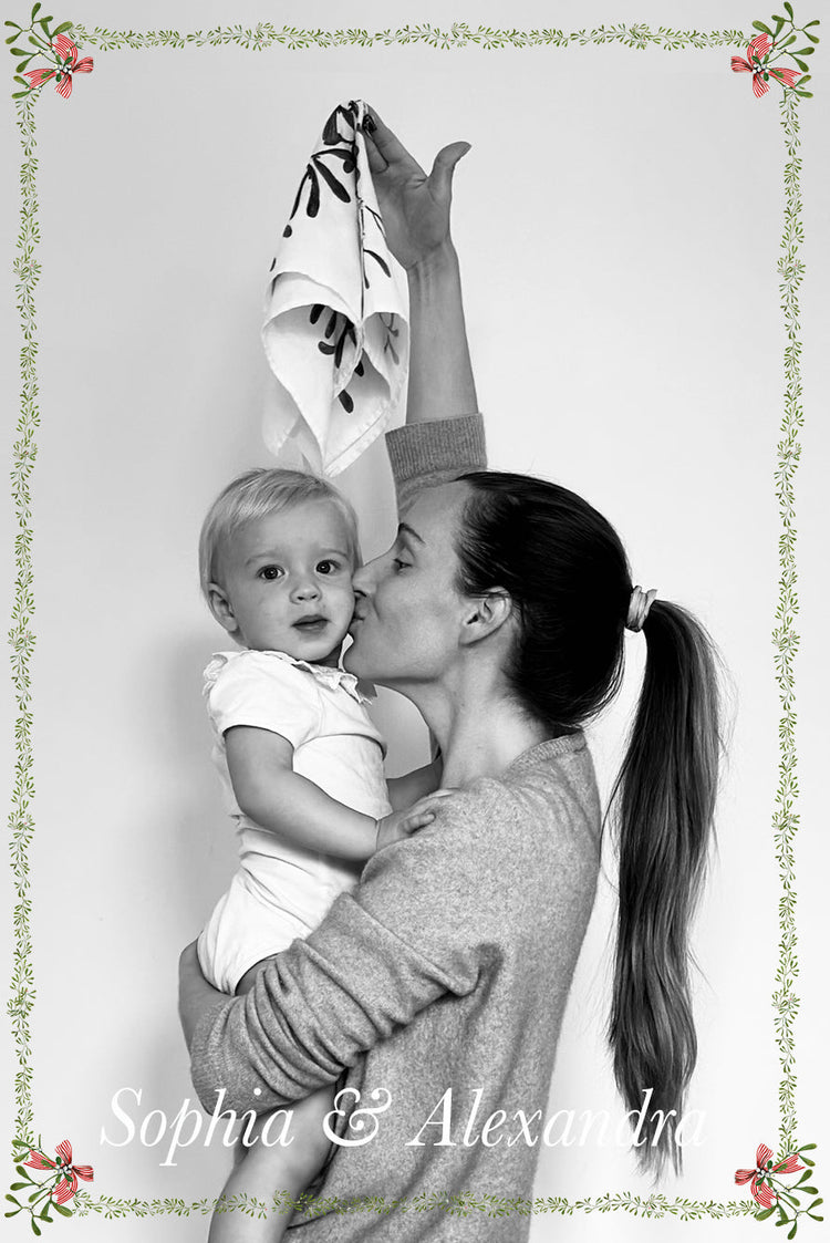 "MIstletoe Kiss" Linen Napkins
