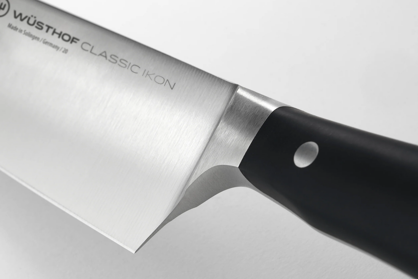 Classic Ikon - 8" Chef's Knife